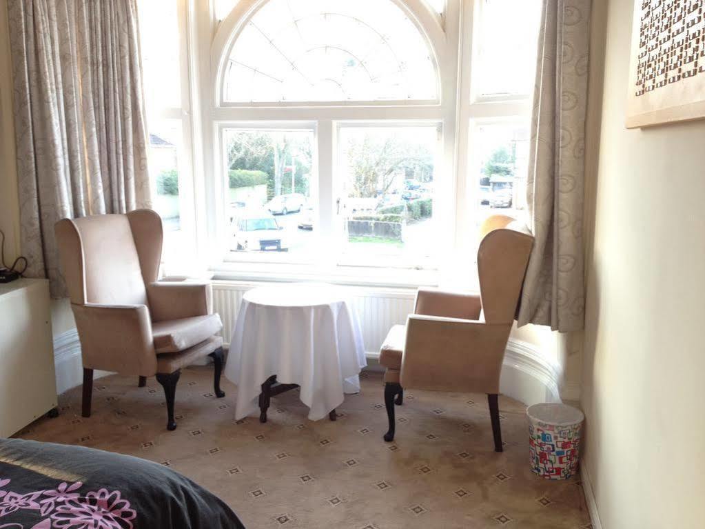 Kingswood Hotel Maidenhead Buitenkant foto