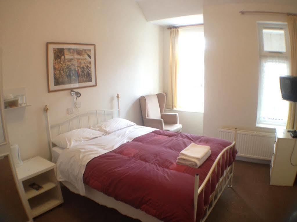 Kingswood Hotel Maidenhead Buitenkant foto